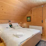 4 Bedroom Cozy In Podstene * Kupa