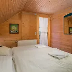 4 Bedroom Cozy In Podstene بيت للعطل *