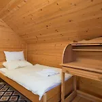 4 Bedroom Cozy In Podstene *
