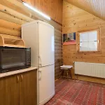 Počitniška hiša 4 Bedroom Cozy In Podstene