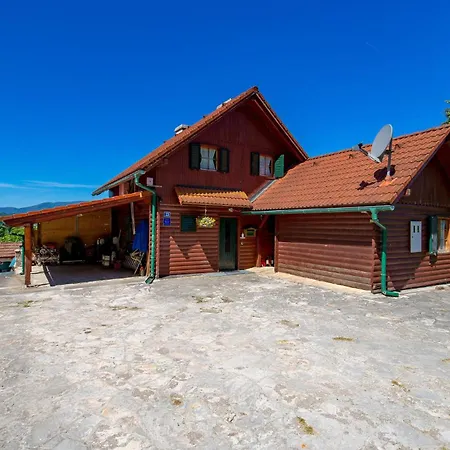 4 Bedroom Cozy In Podstene