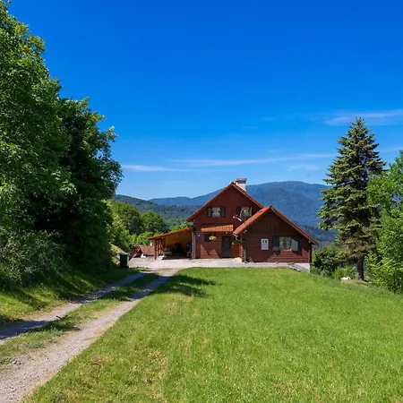 Počitniška hiša 4 Bedroom Cozy In Podstene Kupa
