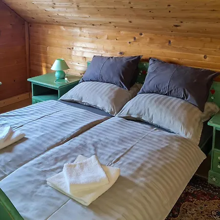 بيت للعطل 4 Bedroom Cozy In *